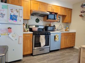 130 Graystone Terrace, 3A