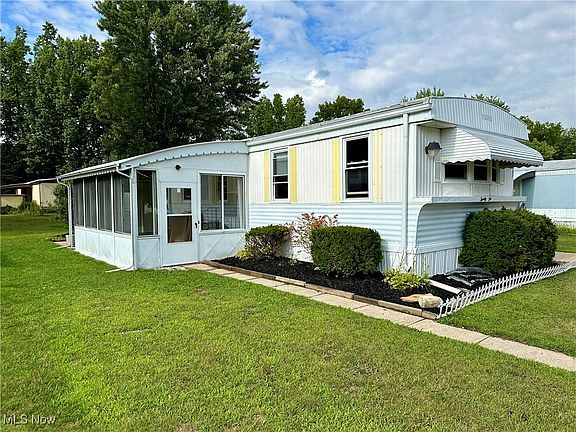 2nd image of 22 Sycamore Dr