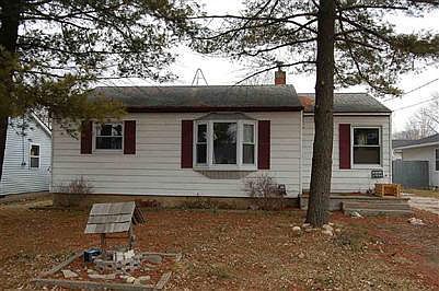 1st image of 1077 E Mandeville St