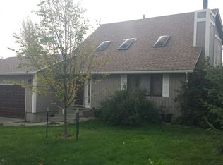 913 Granite St, Gillette, WY 82718