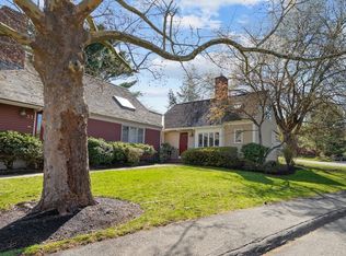31 Potter Pond, Lexington, MA 02421