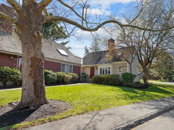 31 Potter Pond, Lexington, MA 02421