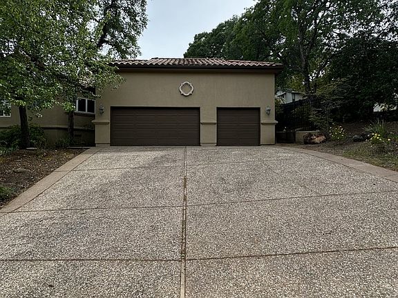 5th image of 681 Knight Ln