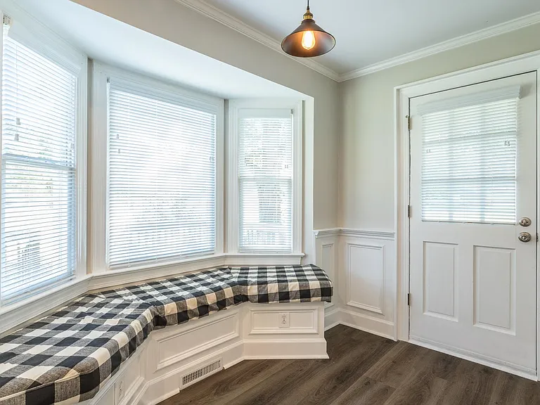 Bay Window