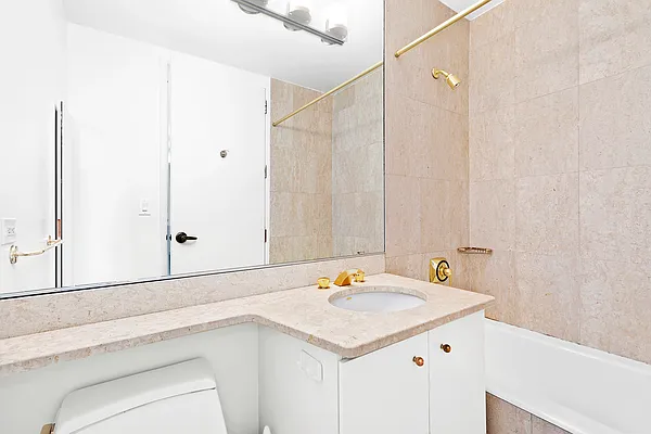 Rented by Alta Real Estate | media 1