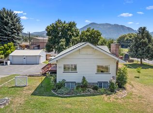 604 N 3rd St E, Chewelah, WA 99109