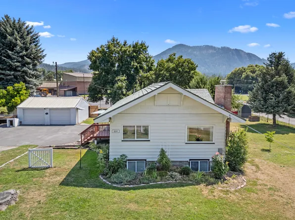 604 N 3rd St E, Chewelah, WA 99109