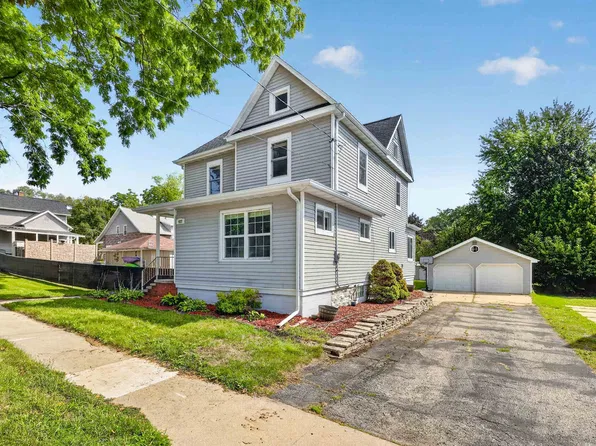 407 S Lincoln Ave, Beaver Dam, WI 53916
