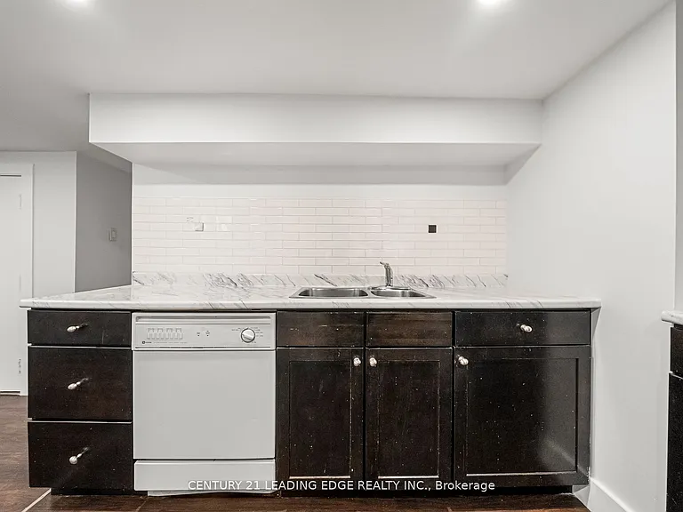 620 B Birchmount Rd #1B — Photo 8