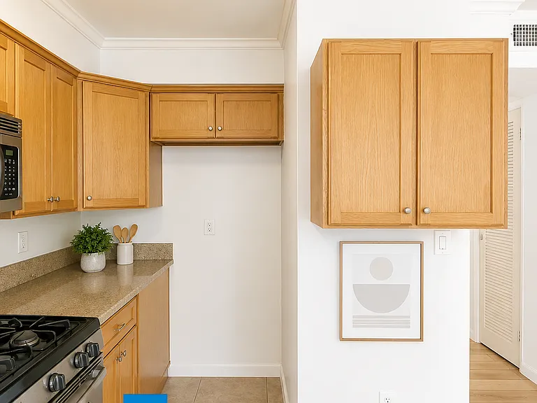 13623 Sherman Way #206 — Photo 4
