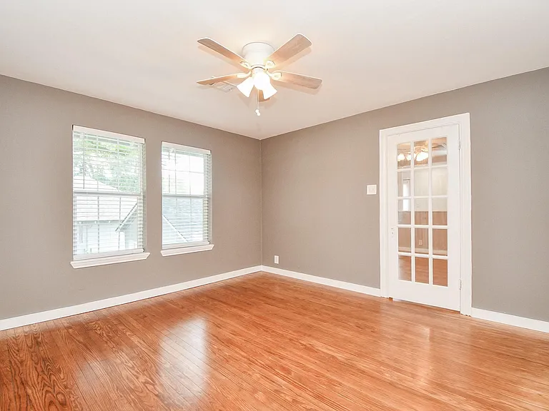 1525 Studewood St — Photo 10