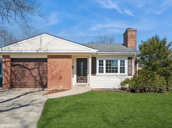 1883 Bosworth Ln, Northfield, IL 60093