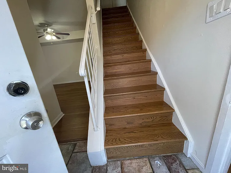 4570 Conwell Dr — Photo 8