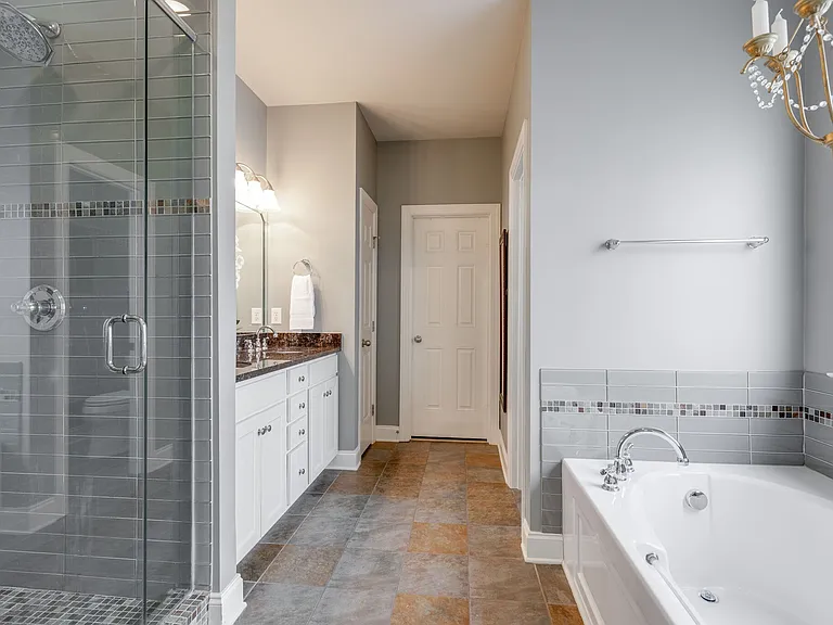 608 Patriot Ln — Photo 26