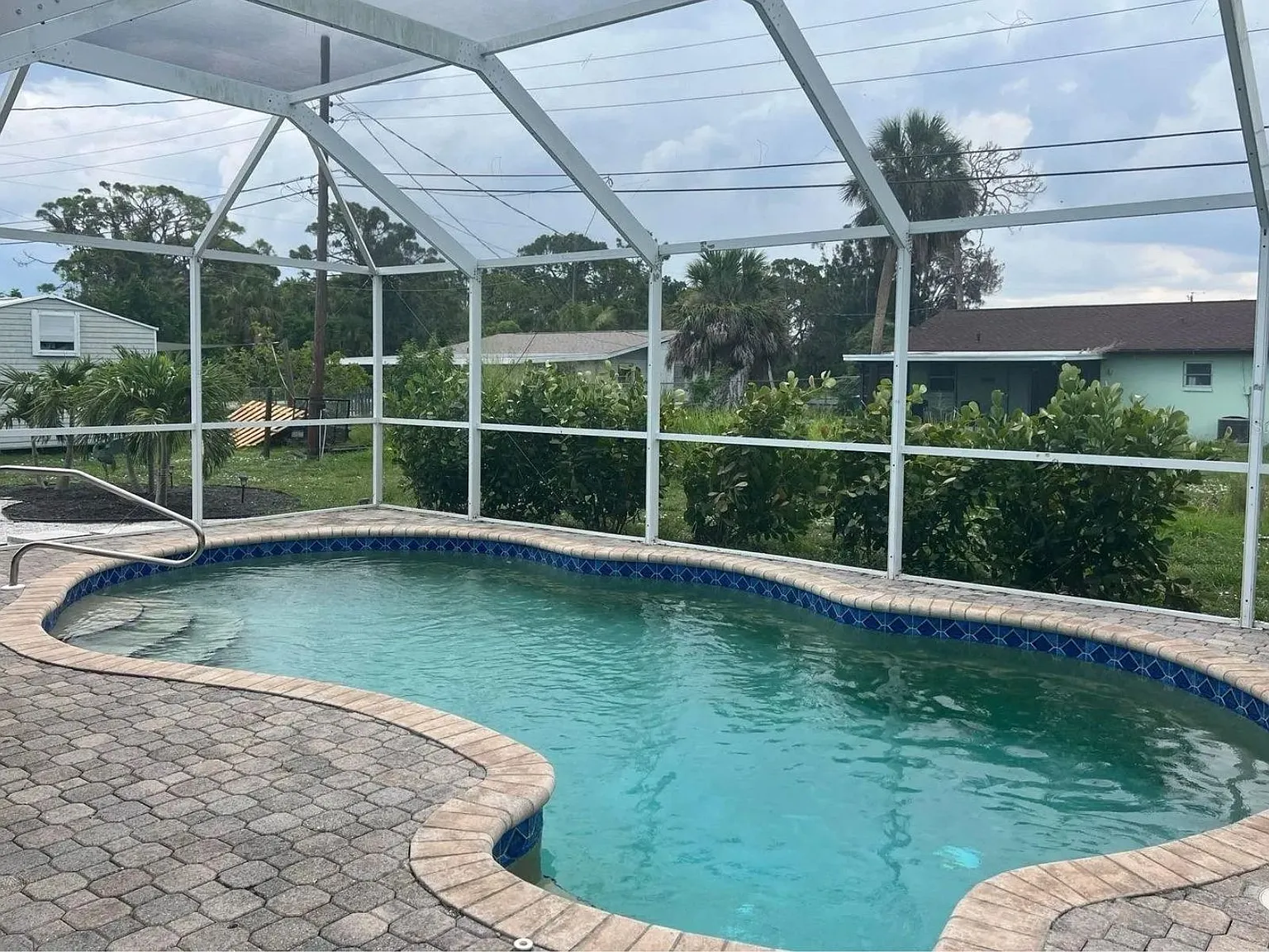 2 bed, 1382 sqft, $4,900 — Photo 2
