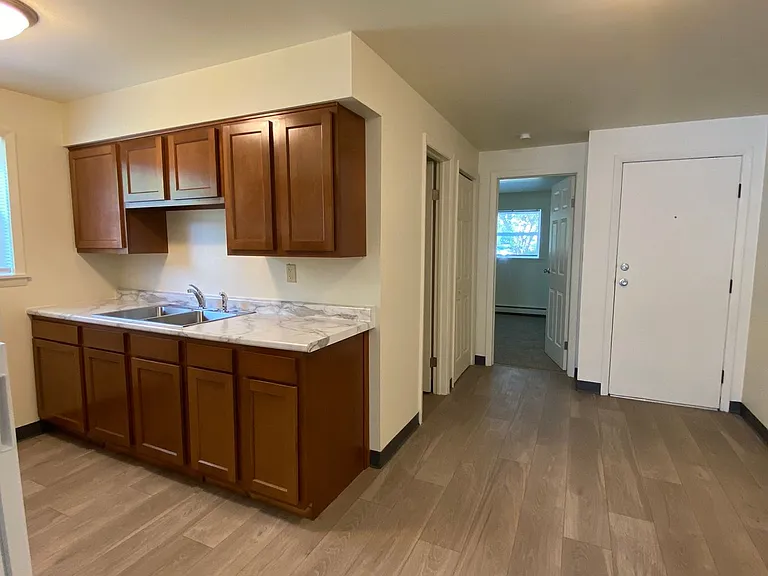State Place Apartment Homes — Photo 29