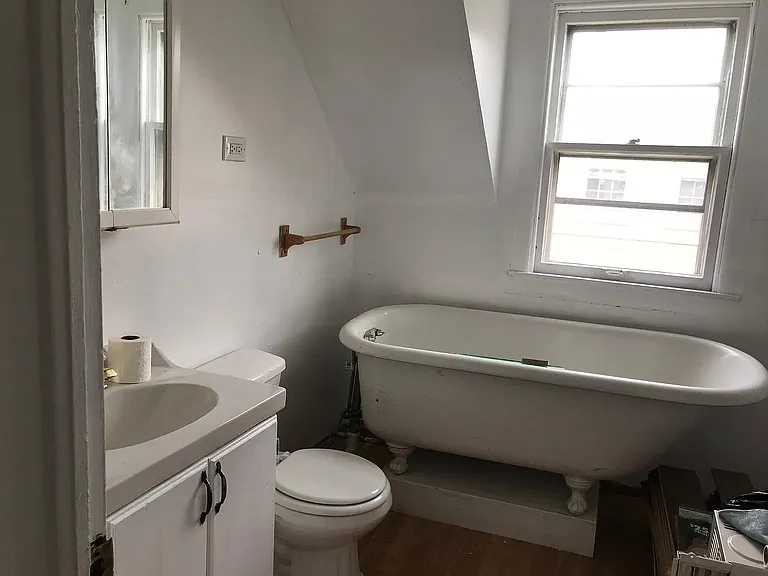 701 Kane St — Photo 3