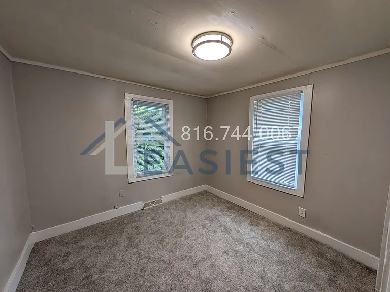 1828 S 16th St — Photo 15