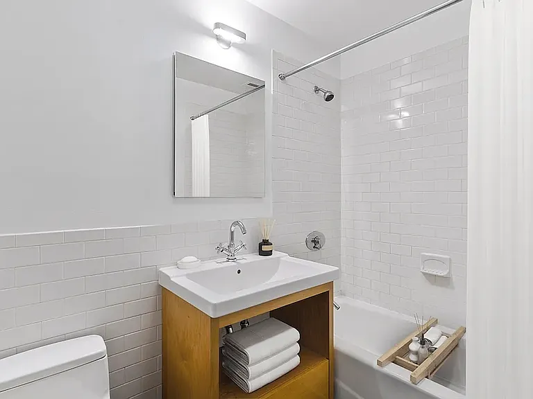 200 Atlantic Ave #3H — Photo 5