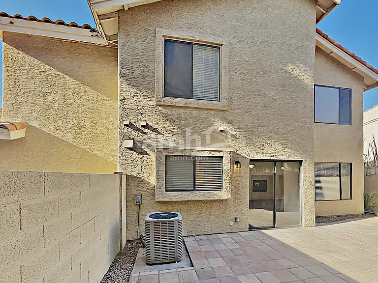 1345 N Brittany Ln — Photo 16