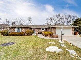 511 Snowglen Dr, Englewood, OH
