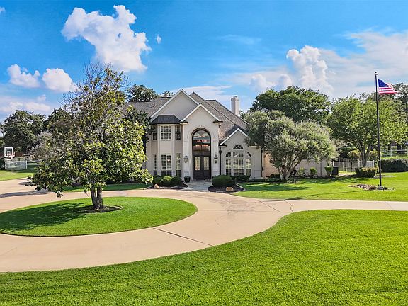 2nd image of 6050 Oak Hollow Dr