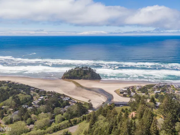 4800 Valley View Dr #Tl-4000, Neskowin, OR 97149