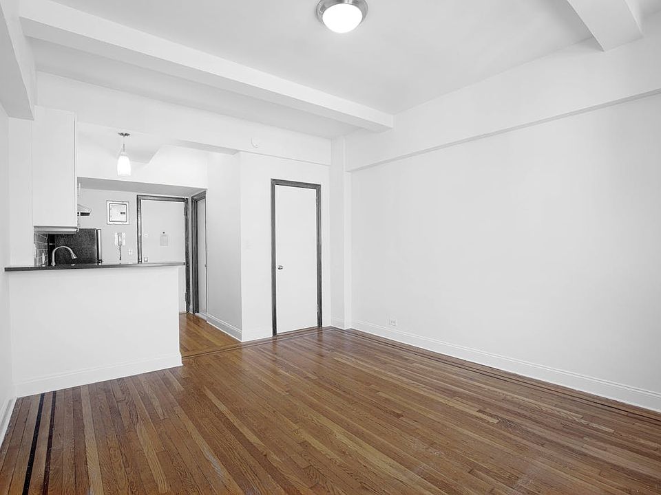 1st image of 208 W 23rd St APT 714