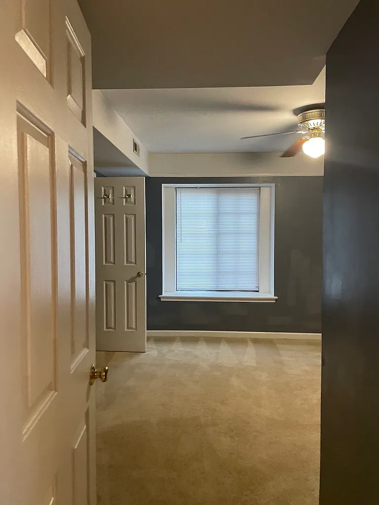 4 bed, 1600 sqft, $2,100 — Photo 1
