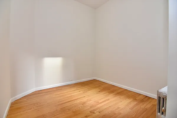 Rented by Bohemia Realty Group | media 11