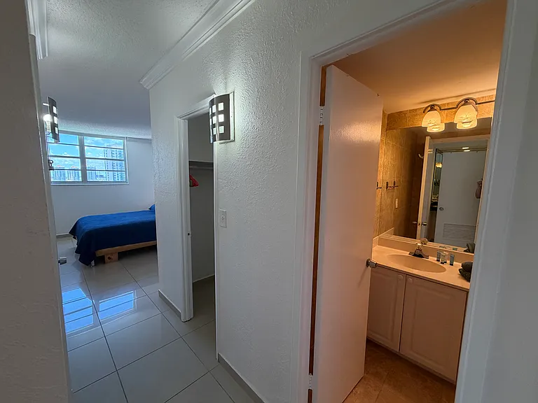 19390 Collins Ave #1405 — Photo 13