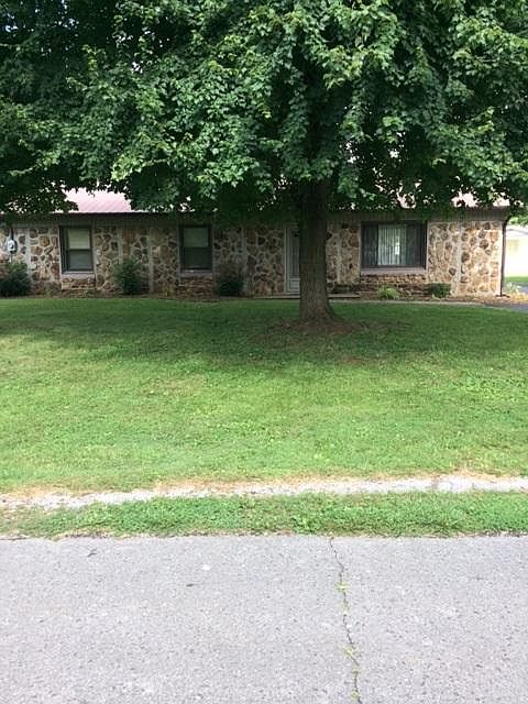1st image of 83 Cynthia Dr