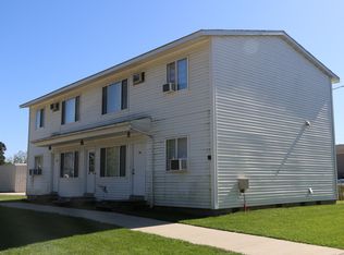 1020 W 20th St, Cedar Falls, IA 50613