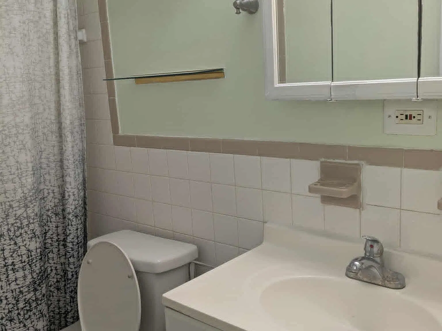 5608 Bismach Drive — Photo 2