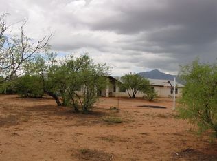 8286 E Dakota Rd, Hereford, AZ 85615
