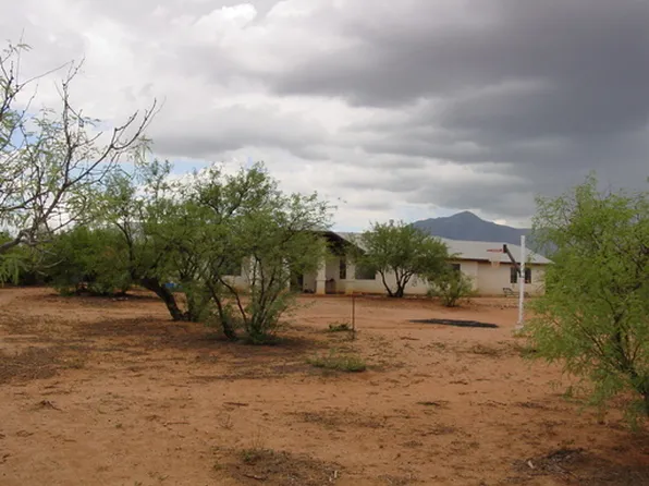 8286 E Dakota Rd, Hereford, AZ 85615