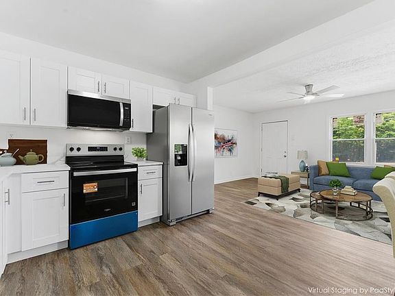 3rd image of 2036 McPherson Dr