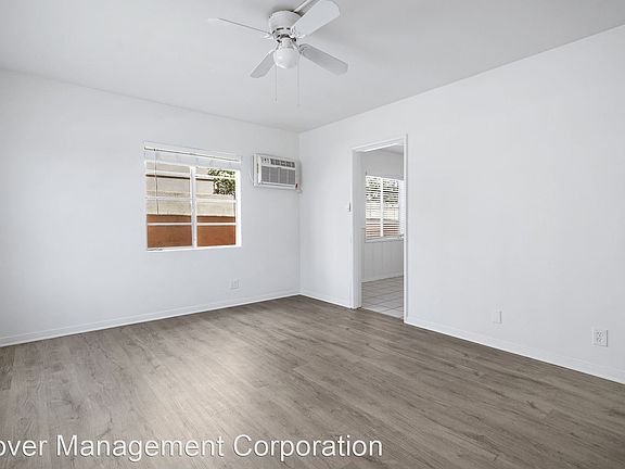 3rd image of 268 E Providencia Ave #5786858