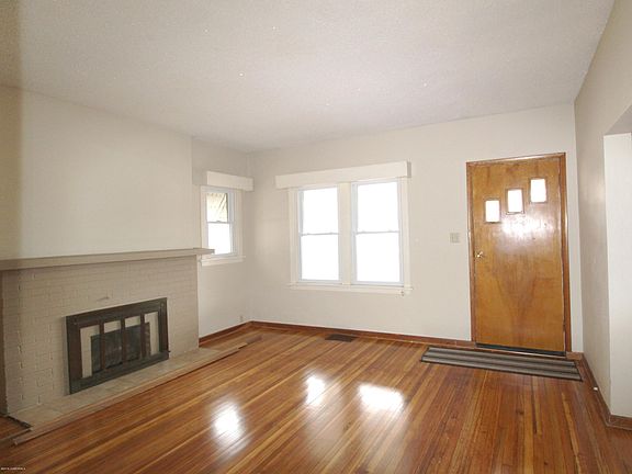 4th image of 1220 W High St