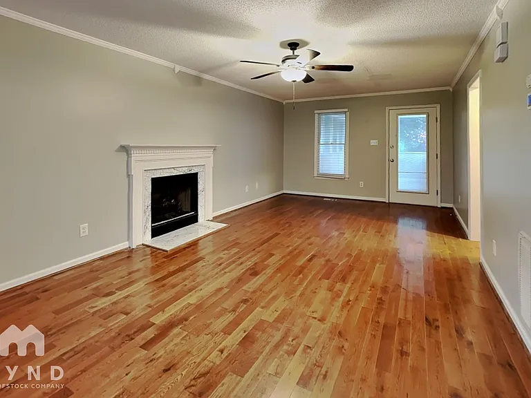 613 Jordan Ridge Ln — Photo 7