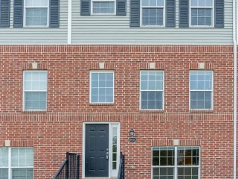 6909 Daniel Defoe Dr — Photo 18