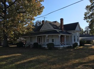 303 S Cherry St, Mc Cormick, SC 29835