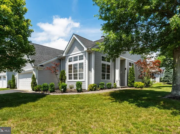 57 Mirage Blvd, Barnegat, NJ 08005