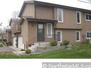16127 Flagstaff Ct N, Rosemount, MN 55068