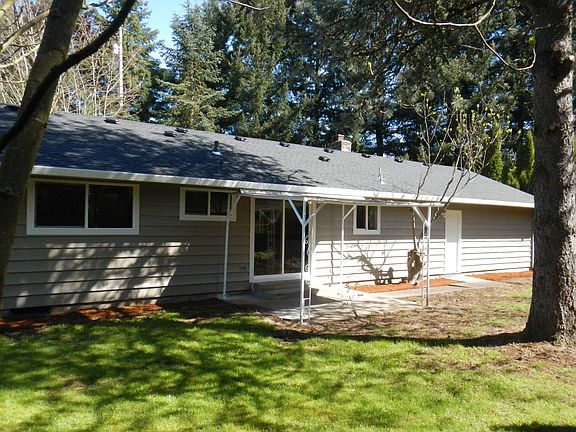 3rd image of 2505 NE 129th St