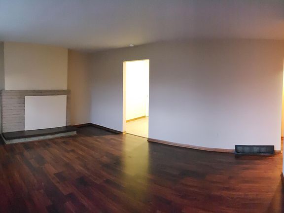 5th image of 2107 Grand Ave