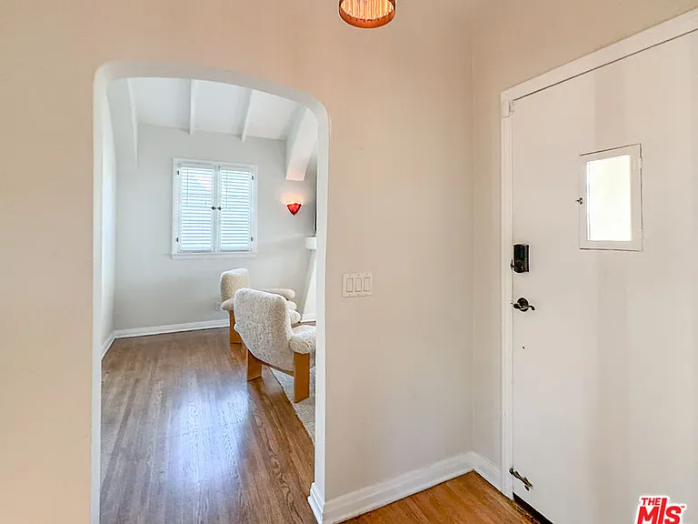 345 Westbourne Dr — Photo 11