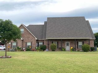 130 Covington Cir, Ardmore, OK 73401