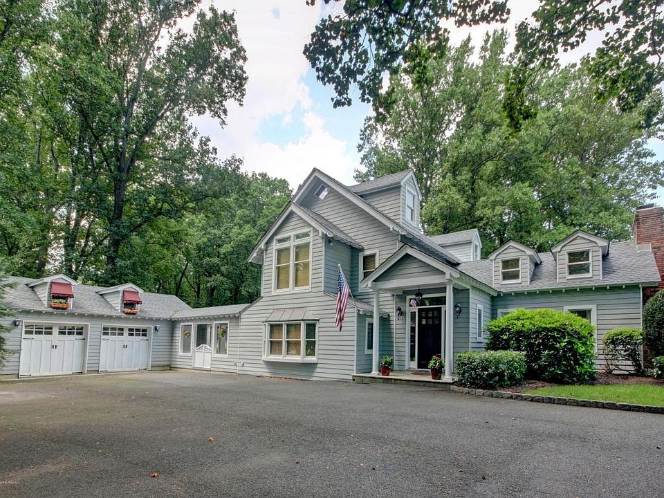 1st image of 3 Laureen Ct