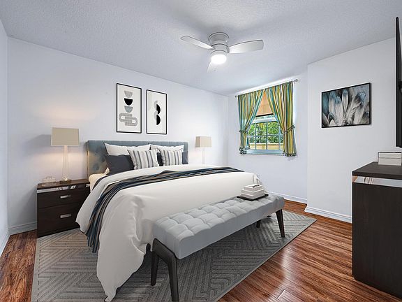 3rd image of 610 Clematis St APT 215